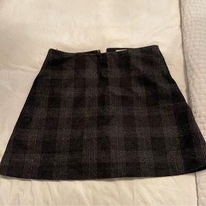 Perfect Condition Aritzia Skirt